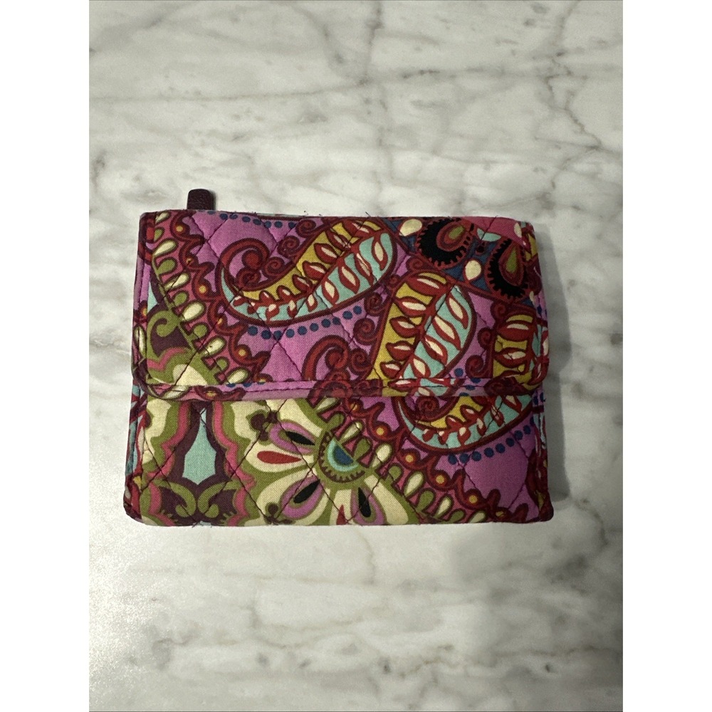 Vera Bradley Trifold Wallet Paisley Quilted Zip Coin ID Window Purple Red